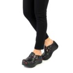 Ciabatte sanitarie in pelle naturale con zeppa alta / Ciabatte sanitarie in pelle naturale con zeppa alta /