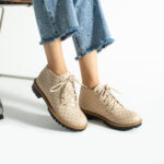 Stivaletti donna bassi beige in pelle con stampa colorata / Stivaletti donna bassi beige in pelle con stampa colorata /