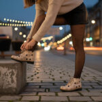 Stivaletti donna bassi beige in pelle con stampa colorata / Stivaletti donna bassi beige in pelle con stampa colorata /