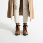 Anfibi da donna marroni in pelle naturale / Anfibi da donna marroni in pelle naturale /