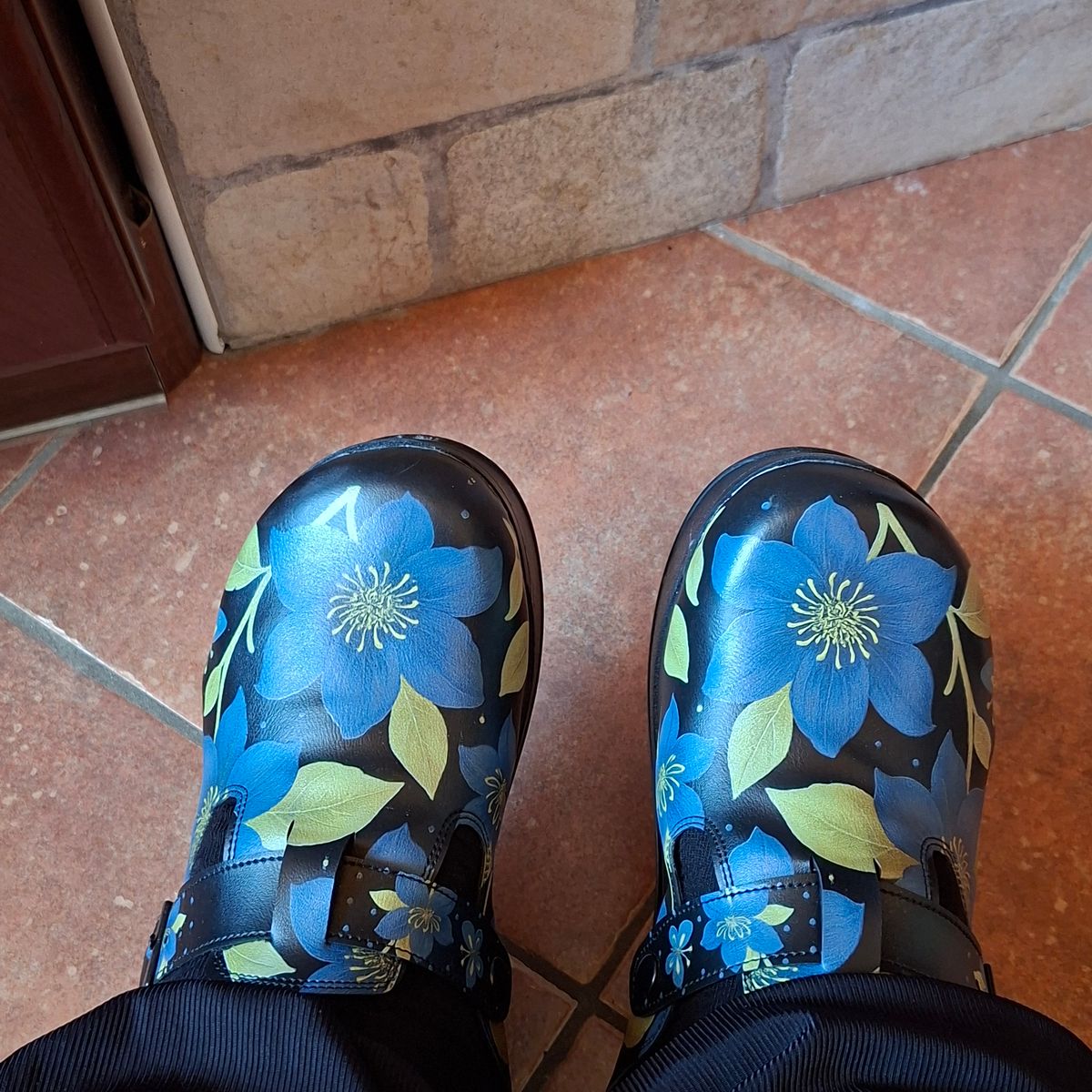 Immagine #1 da Angela Limongi