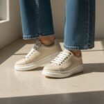 Sneakers da donna in pelle naturale colore beige / Sneakers da donna in pelle naturale colore beige /