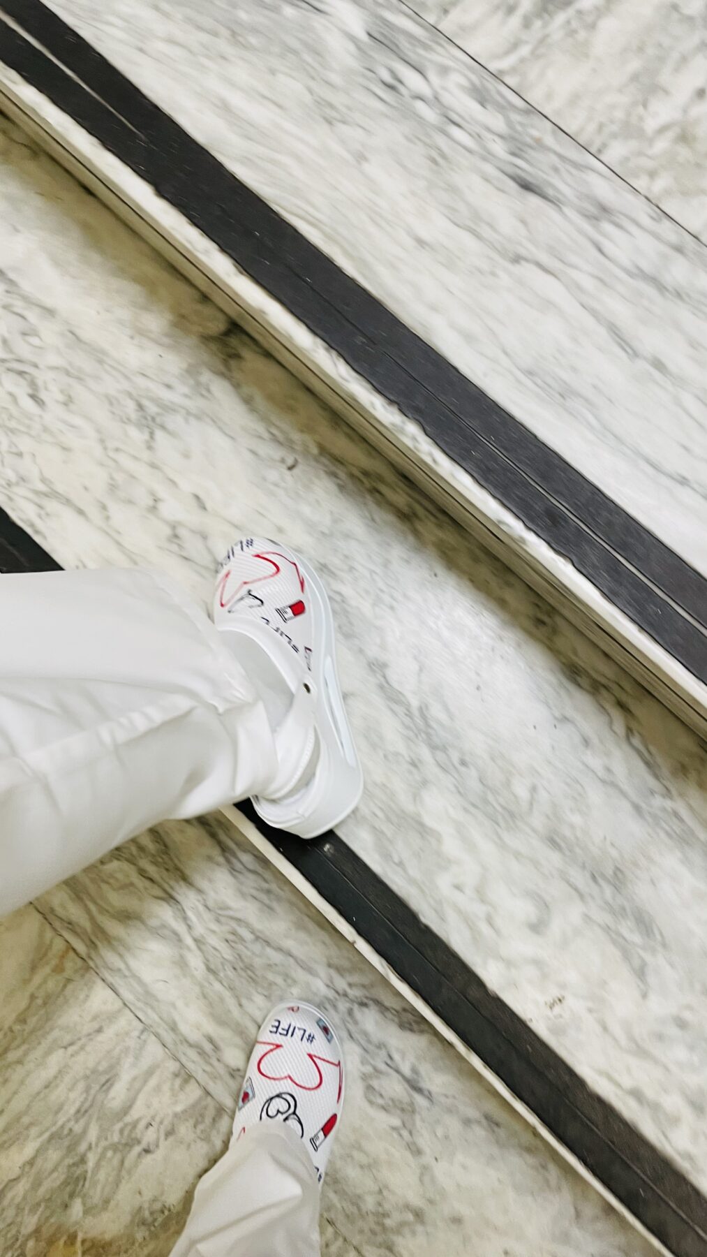 Immagine #2 da Adela Maria Micle