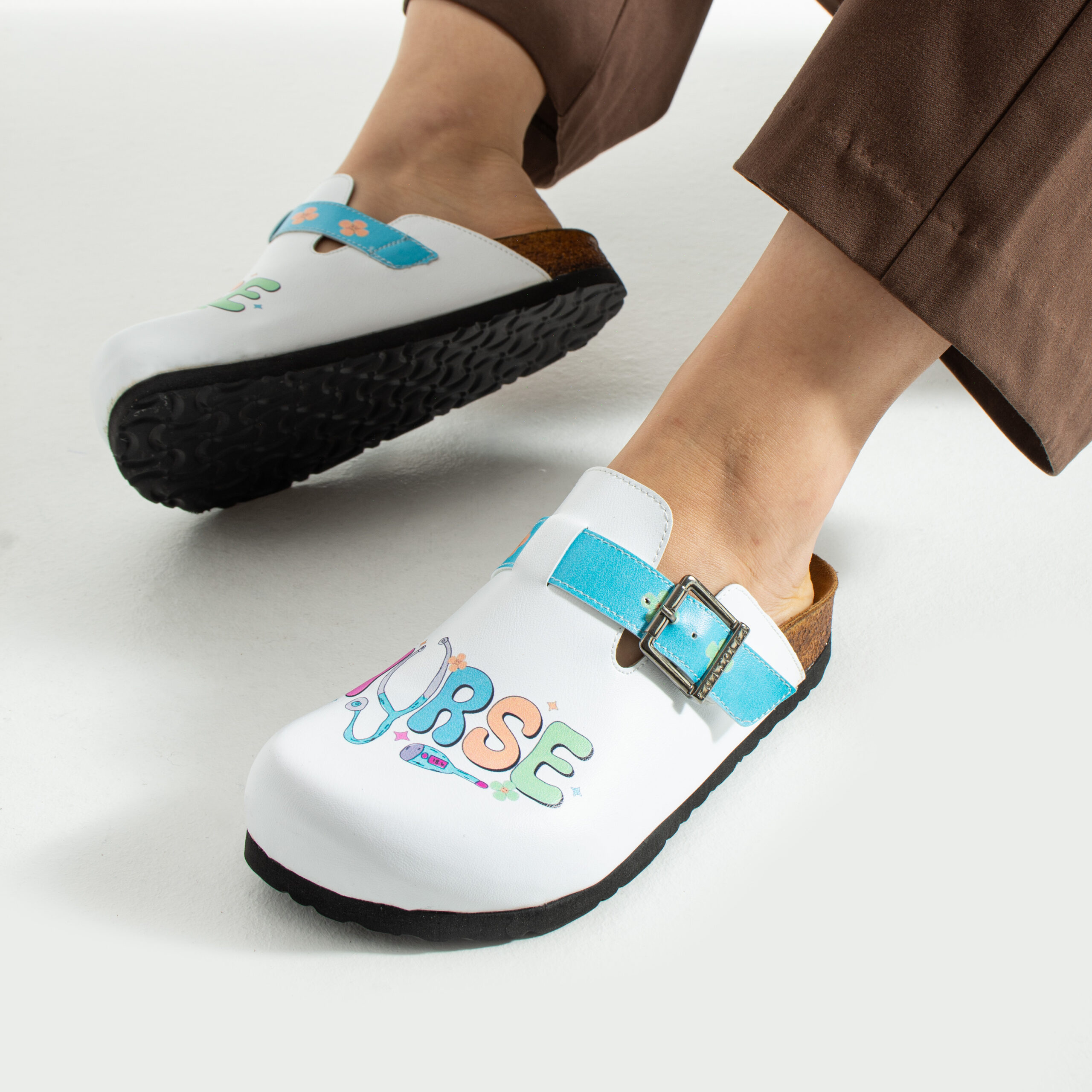 Sabot sanitari da donna bassi per infermieri Sabot da donna Ciabatte da infermiere 15 Sabot sanitari da donna bassi per infermieri - immagine 5