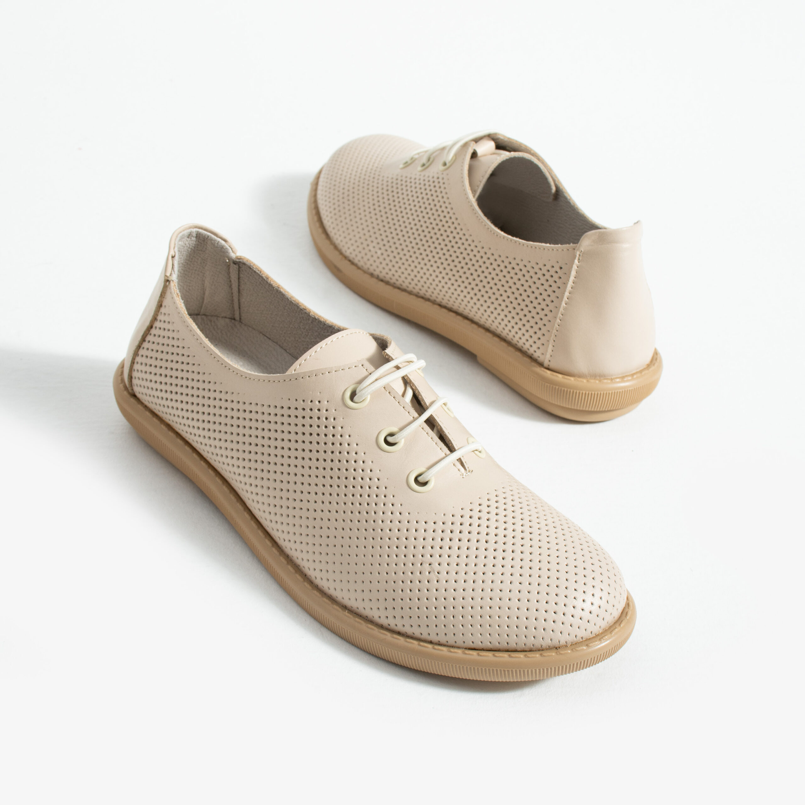 Scarpe comodissime beige da donna in pelle con memory foam Scarpe casual da donna 6 Scarpe comodissime beige da donna in pelle con memory foam - vista laterale