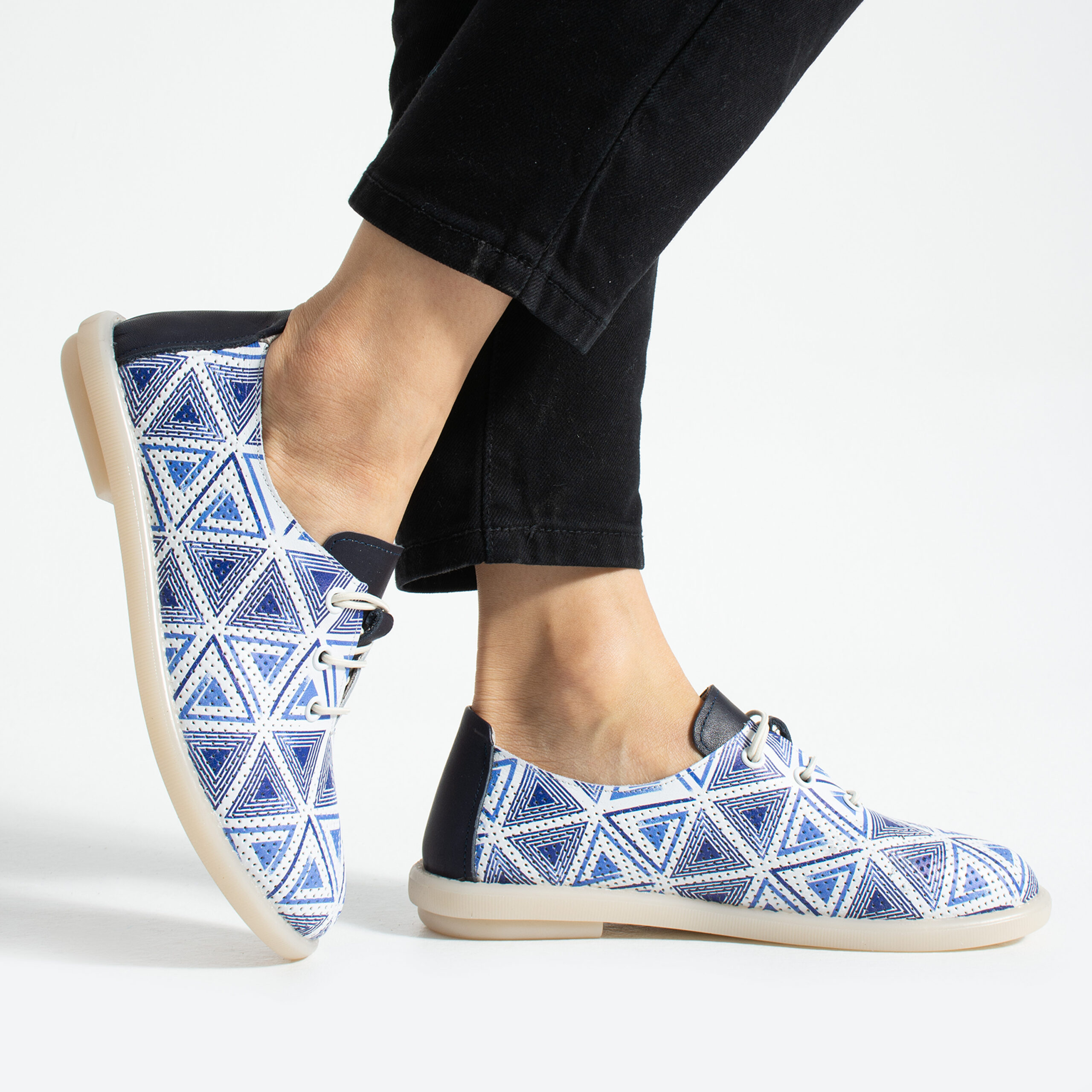 Scarpe comodissime in pelle da donna con memory foam – bianco e blu Scarpe casual da donna 4 Scarpe comodissime in pelle da donna con memory foam – bianco e blu - Естествена кожа