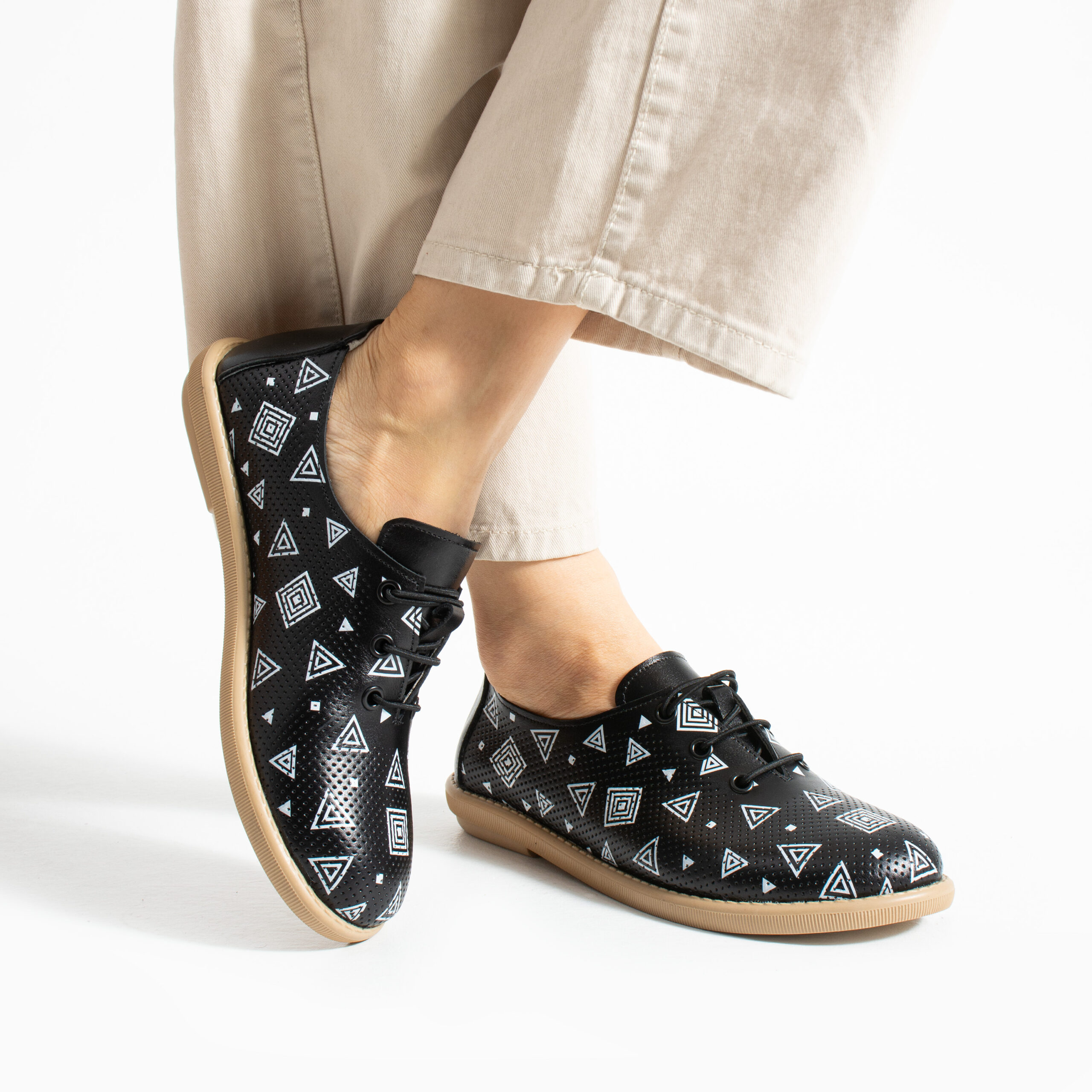 Scarpe comodissime nere da donna in pelle con memory foam Scarpe casual da donna 3 Donna TS Memory Lite от Естествена кожа