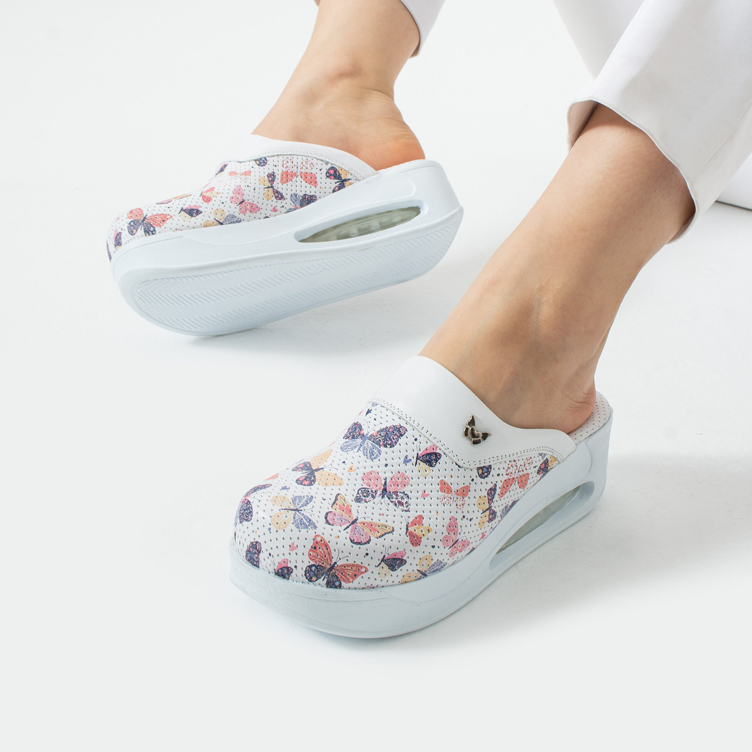 Zoccoli da lavoro da donna in pelle con suola ammortizzata – fantasia WingsWhite Zoccoli da lavoro donna sabo-airmax-1 4 Zoccoli da lavoro da donna in pelle con suola ammortizzata – fantasia WingsWhite — 4