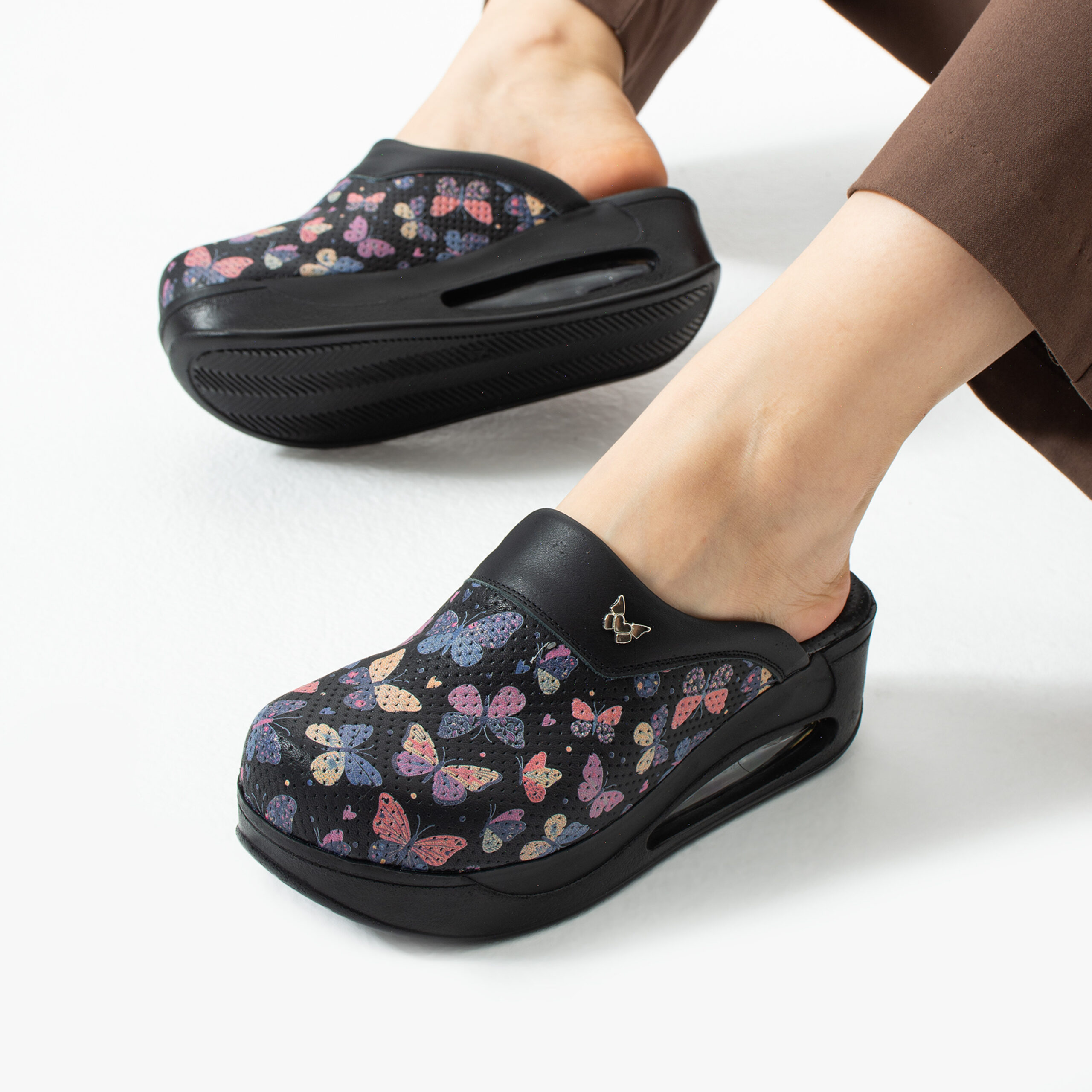 Zoccoli da lavoro da donna in pelle con suola ammortizzata – fantasia WingsBlack Zoccoli da lavoro donna sabo-airmax-1 4 Zoccoli da lavoro da donna in pelle con suola ammortizzata – fantasia WingsBlack — 4
