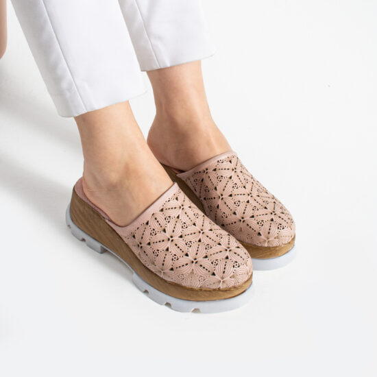 Zoccoli chiusi rosa da donna in pelle