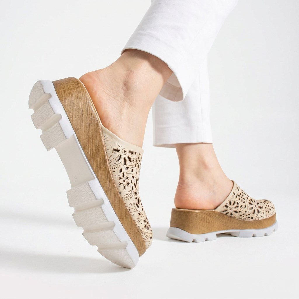 Zoccoli chiusi beige da donna in pelle Sabot da donna 4 Zoccoli chiusi beige da donna in pelle - Естествена кожа