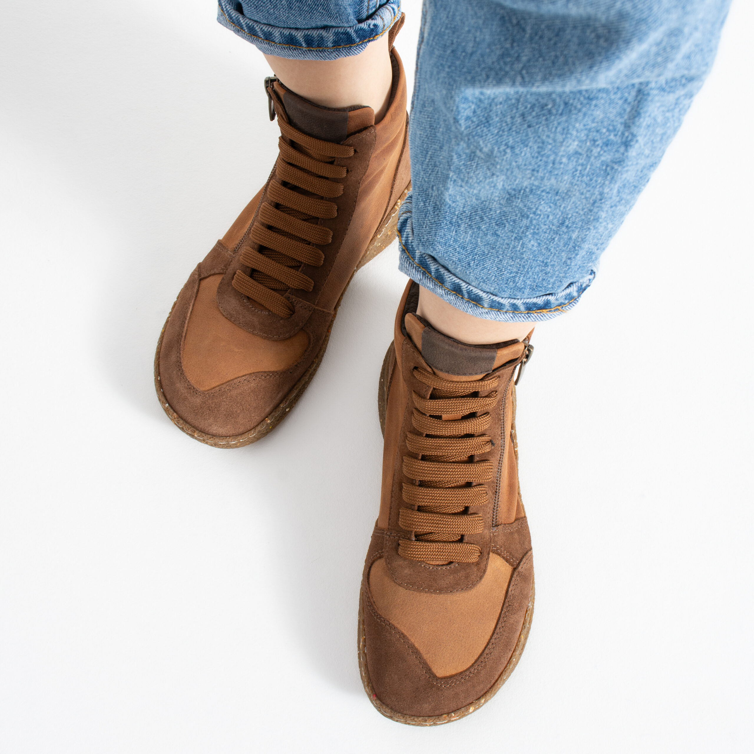 Stivaletti barefoot da donna in vera pelle con punta ampia Stivaletti e anfibi donna 3 Stivaletti e anfibi donna - TSL Barefoot North Caramel