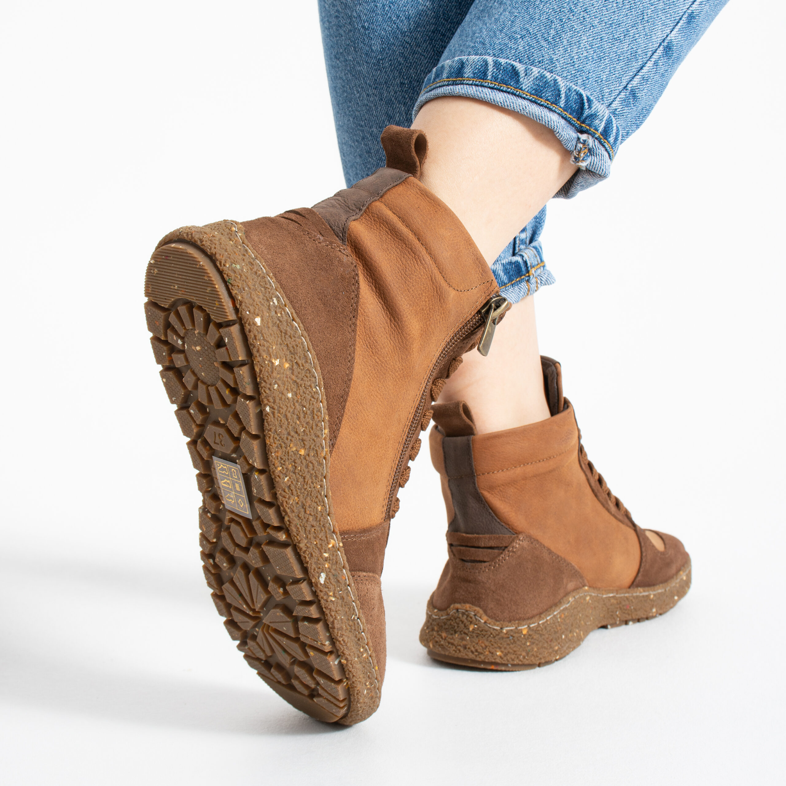Stivaletti barefoot da donna in vera pelle con punta ampia Stivaletti e anfibi donna 5 TSL Barefoot North Caramel - Marrone - Nabuk