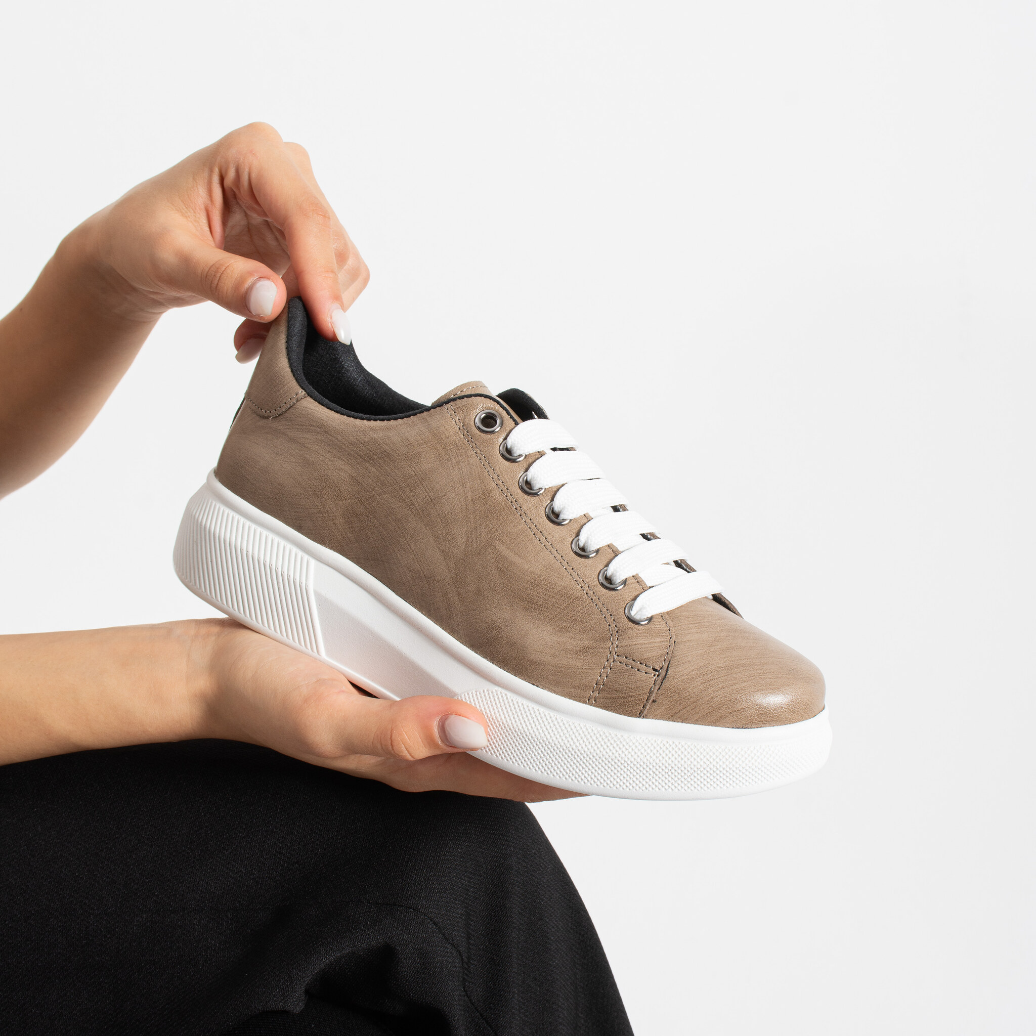 Sneakers eleganti da donna in vera pelle Sneakers da donna 5 TSL Timeless Sandstone - Beige - Pelle