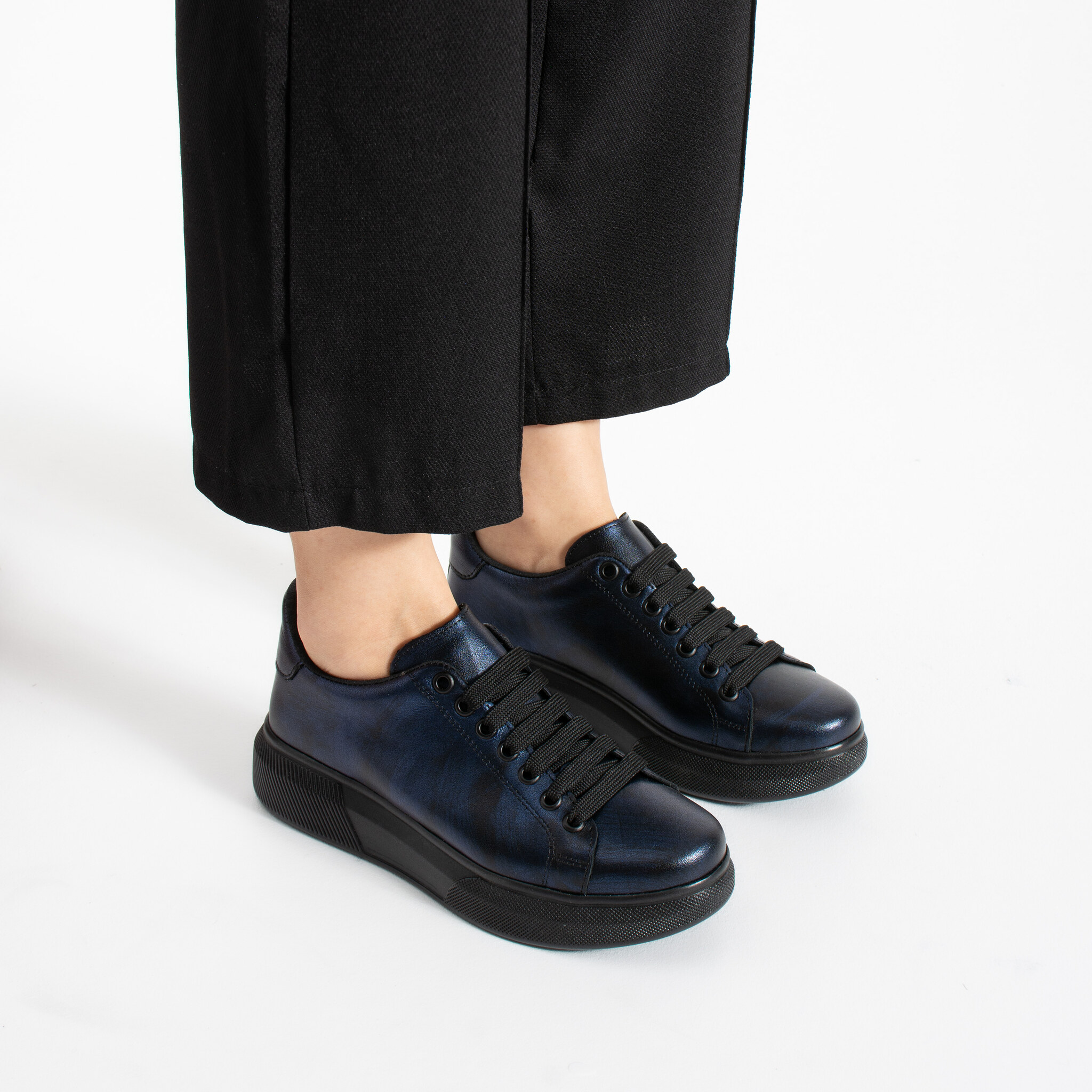 Sneakers eleganti da donna in vera pelle Sneakers da donna Sneakers eleganti da donna in vera pelle - TSL Timeless Midnight